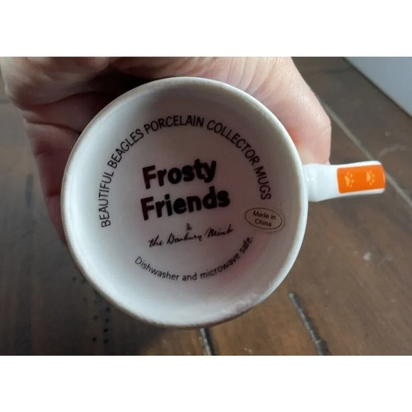 Beagle Dog Coffee Collector Mug Cup Frosty Friends Danbury Mint 4 Inch - Picture 6 of 6